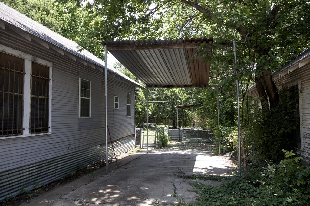 2220 Prospect Avenue