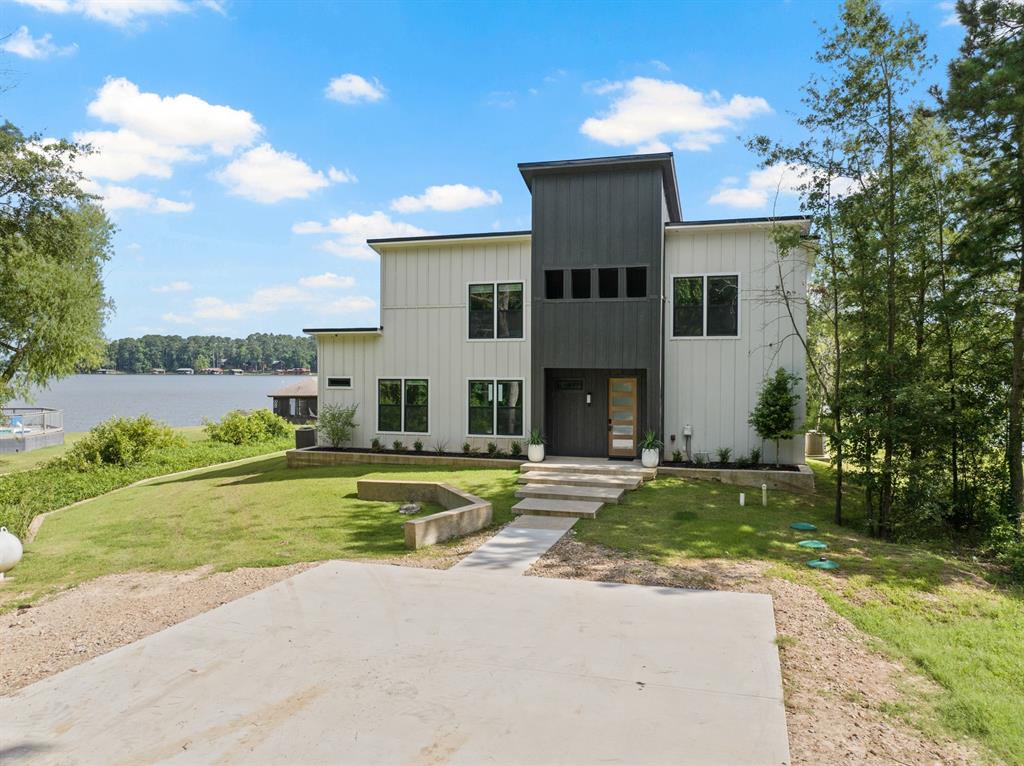 331 W Eagle Point