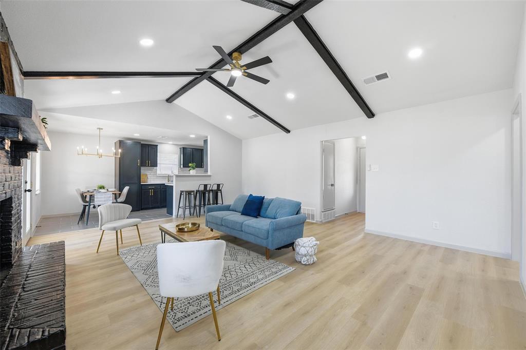 3403 Huisache Street