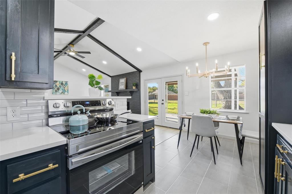 3403 Huisache Street