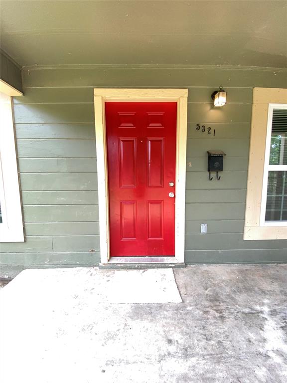 Chamberlain Arlington Heights 1st - Residential Lease