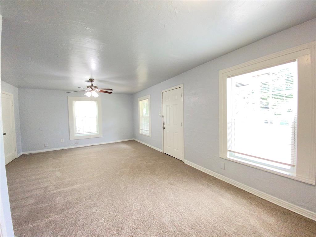 Chamberlain Arlington Heights 1st - Residential Lease