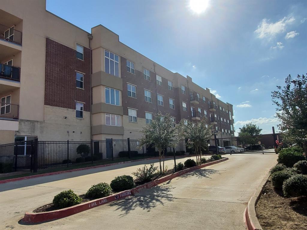 1100 Trinity Mills Condo - Residential