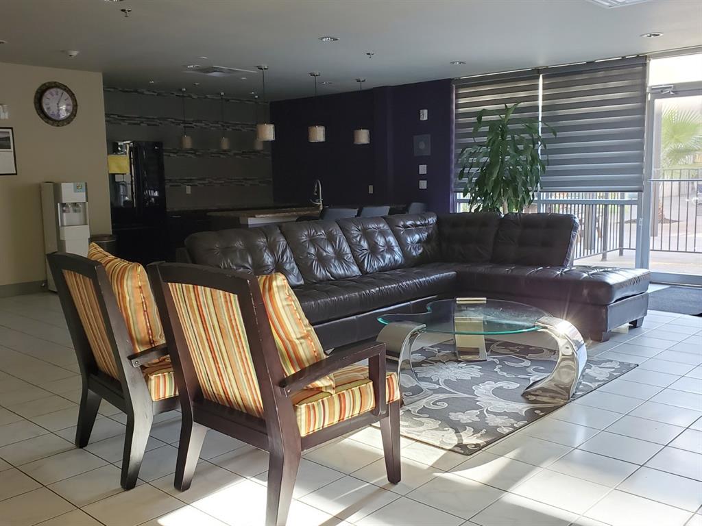 1100 Trinity Mills Condo - Residential