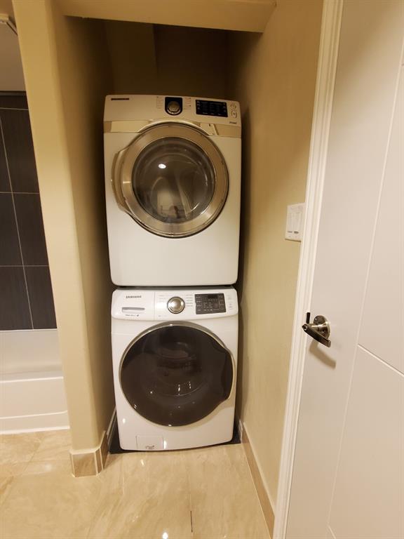 1100 Trinity Mills Condo - Residential