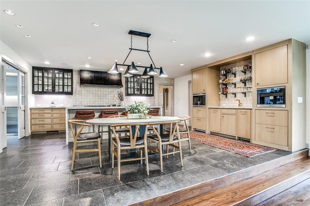 Country Club Estates - Residential