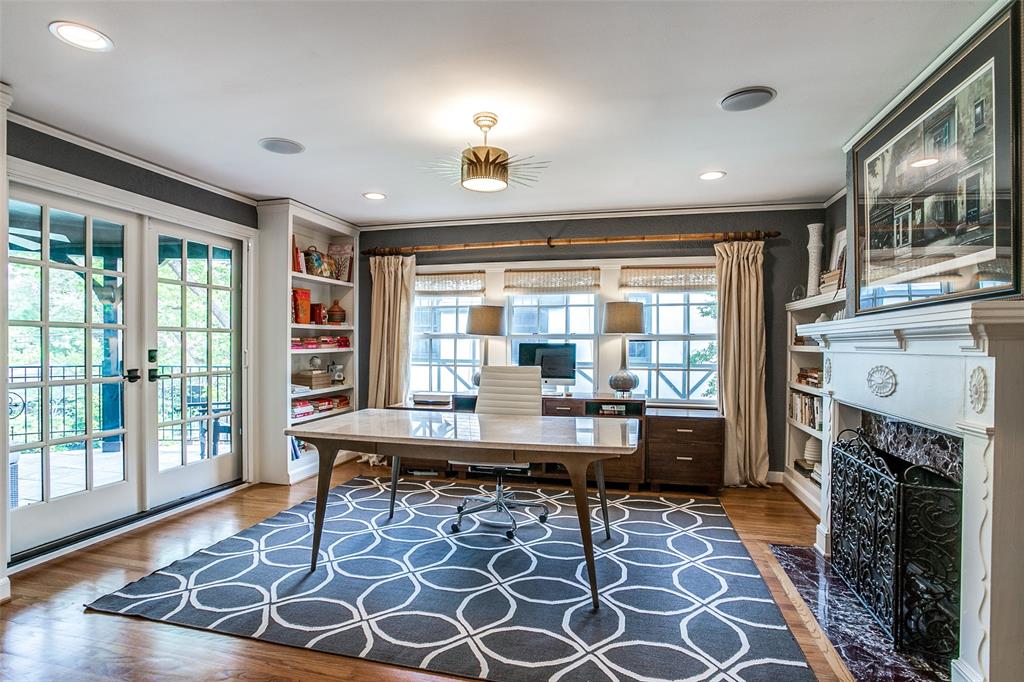 Country Club Estates - Residential