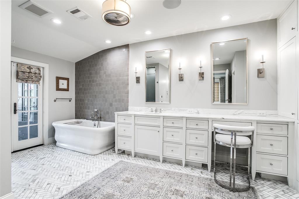 Country Club Estates - Residential