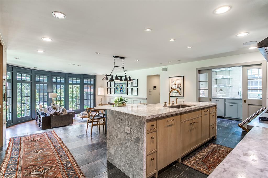 Country Club Estates - Residential