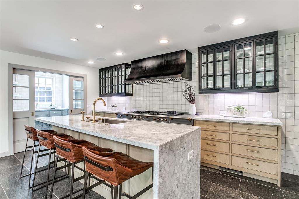 Country Club Estates - Residential