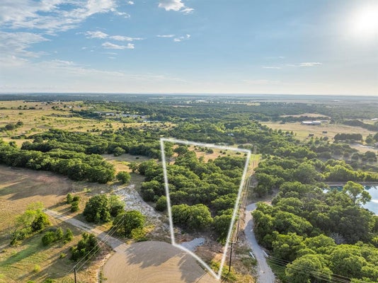 1030 MUSTANG RIDGE, PERRIN, TX 76486 - Image 034ff11bfbaf2c1b78920e69bfc3e5ad/1467122548
