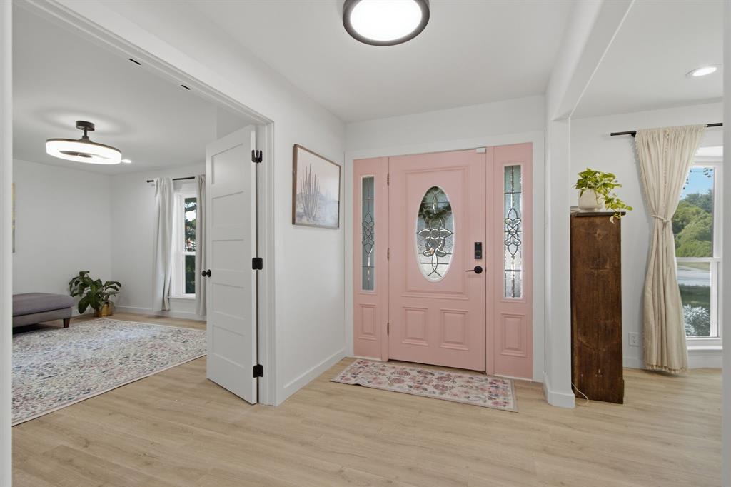2202 Custer Parkway