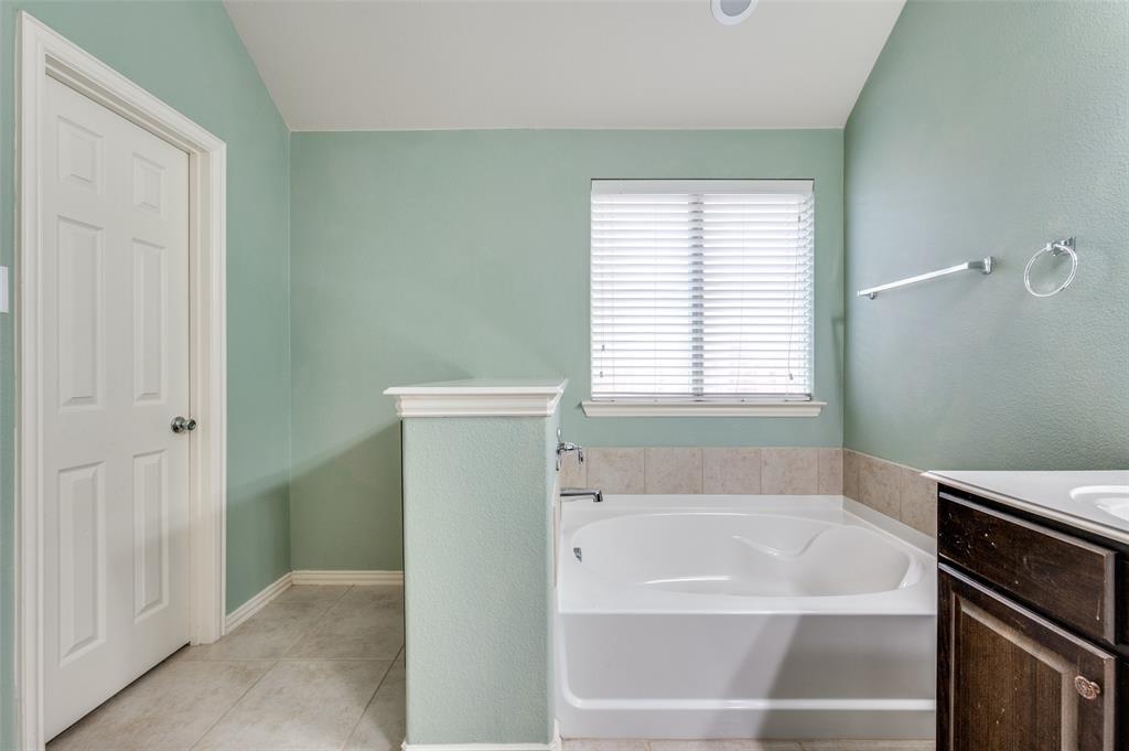 Heights At Westridge Ph III The - Residential Lease