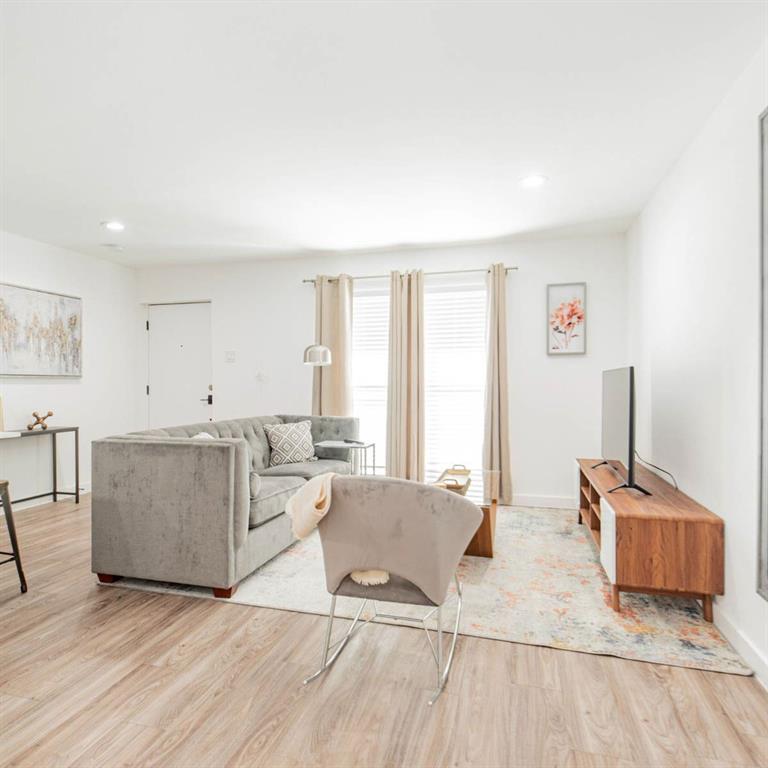 Oak Cliff Add - Residential Lease