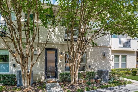 7333 Valley View Lane 302 Dallas TX 75240