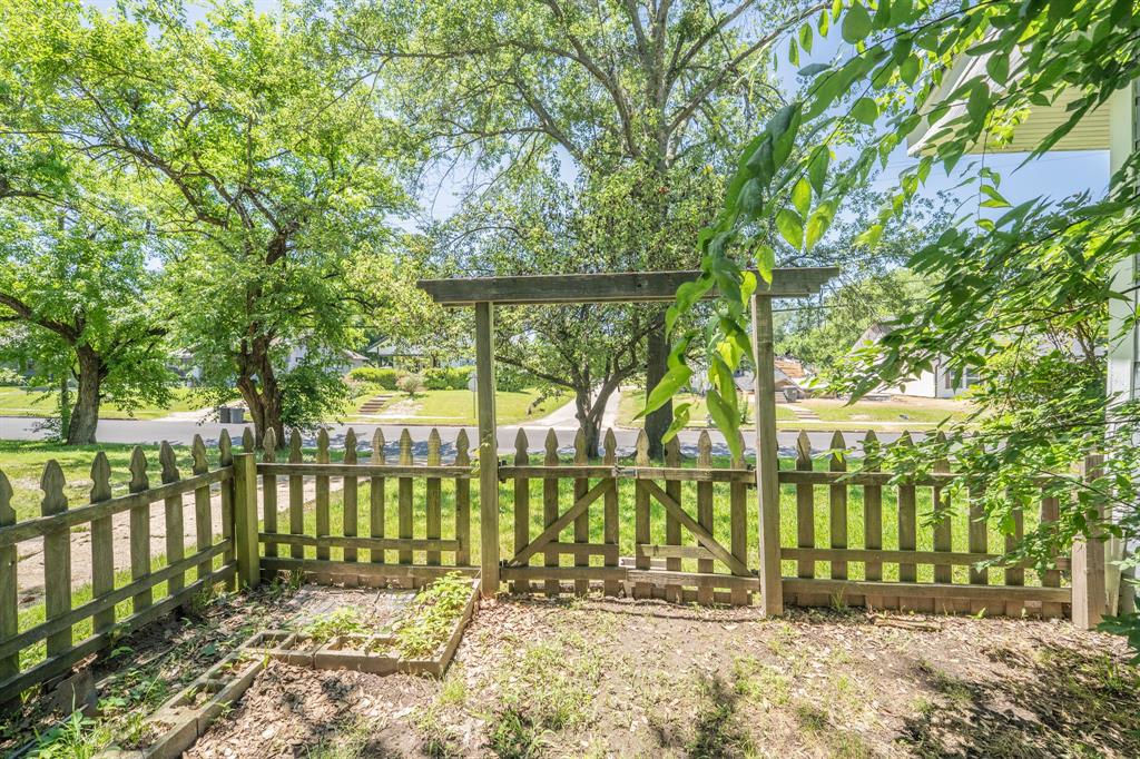Sulphur Springs - Residential