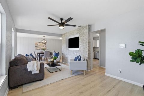 105 Tulip Drive Garland TX 75041