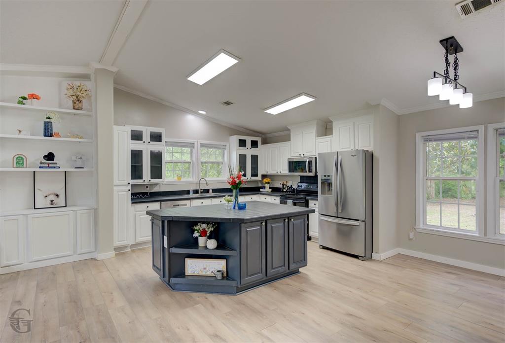 Fox Creek Estate - Residential