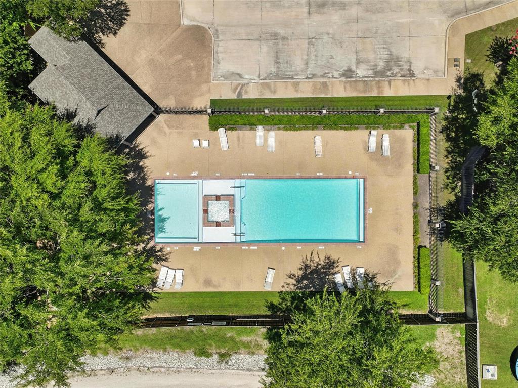 708 Crockett Drive