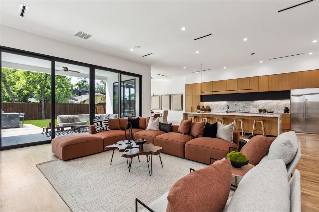 Ross Ave Annex - Residential