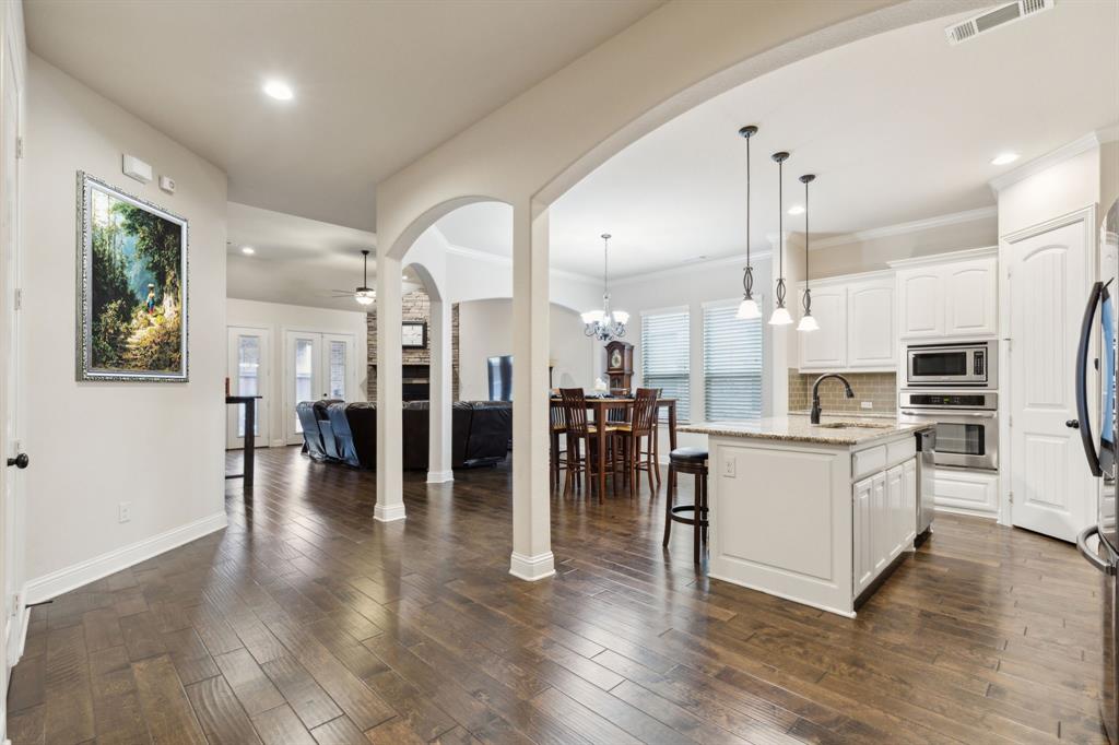 2504 Moores Landing