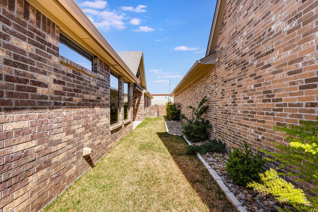 Fountain Village - Residential