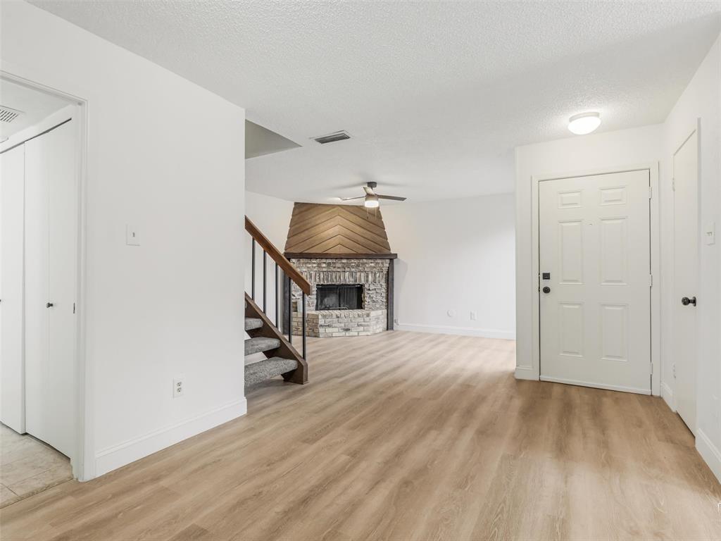 Richardson Crossing Condo - Residential