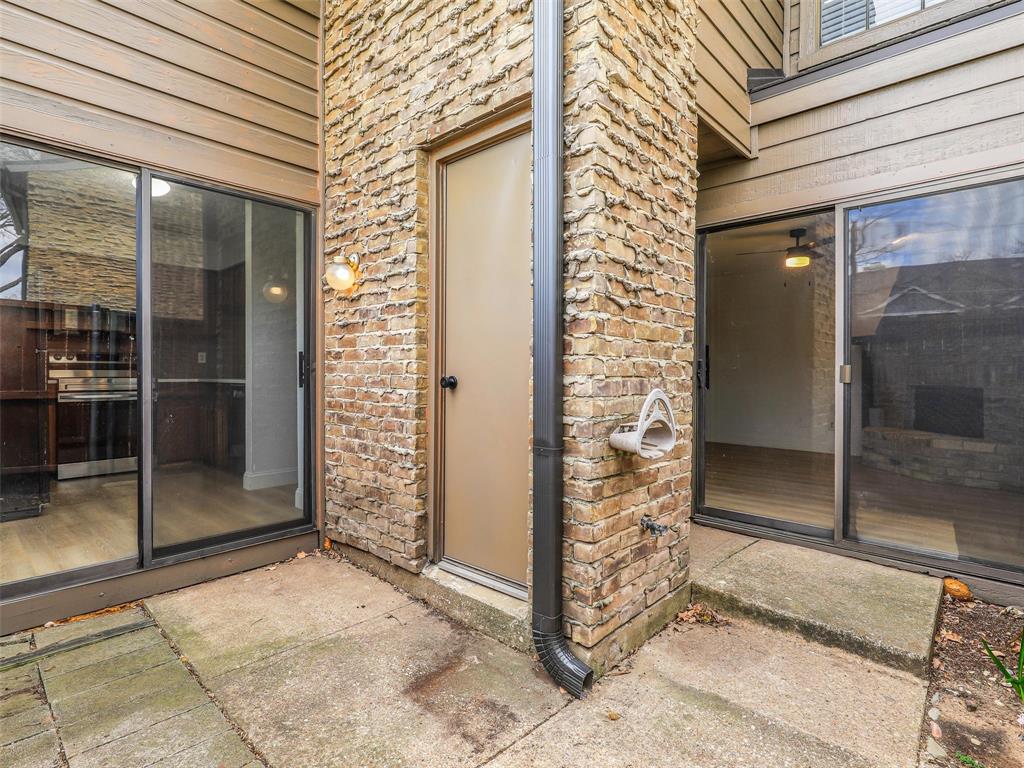 Richardson Crossing Condo - Residential