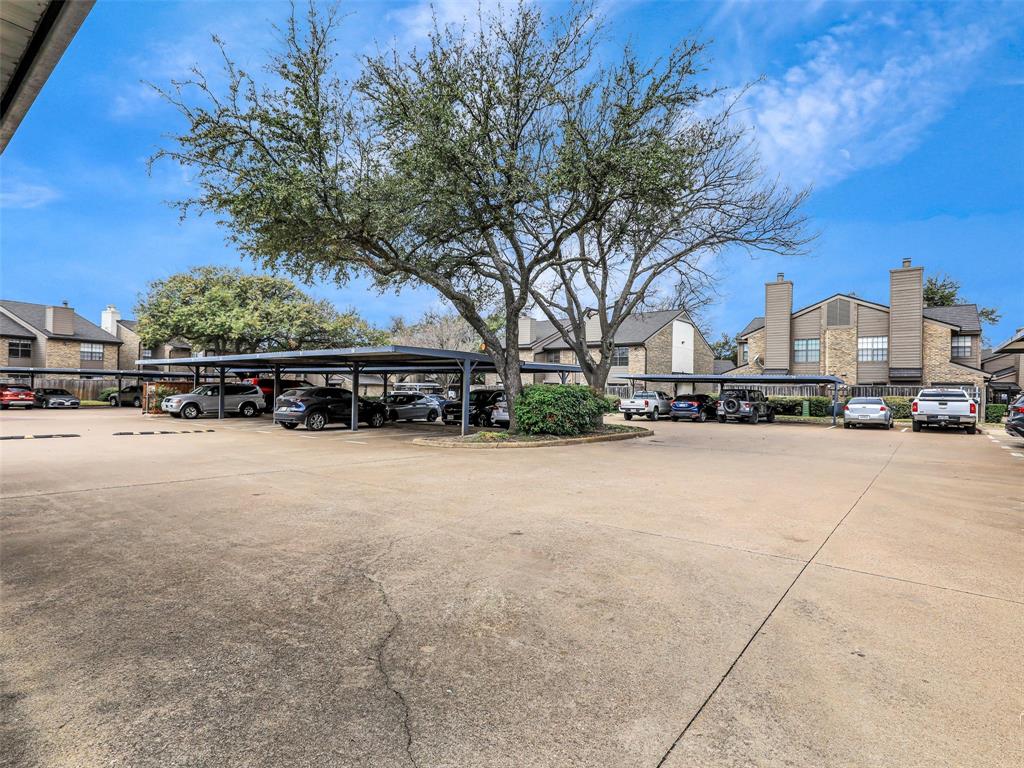 Richardson Crossing Condo - Residential