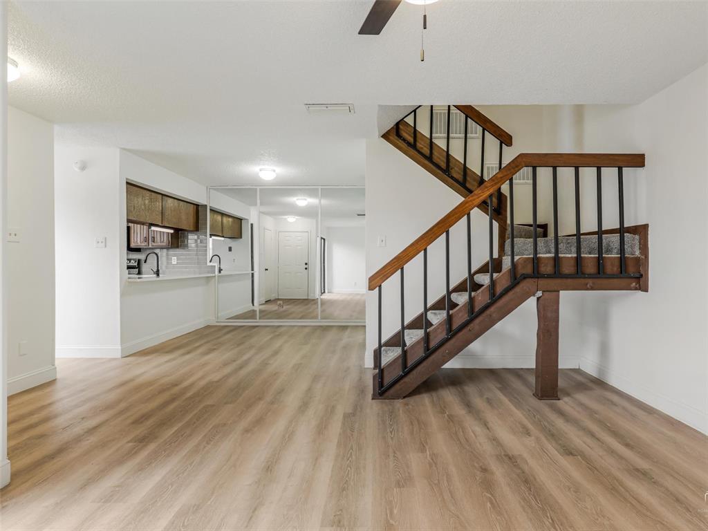 Richardson Crossing Condo - Residential