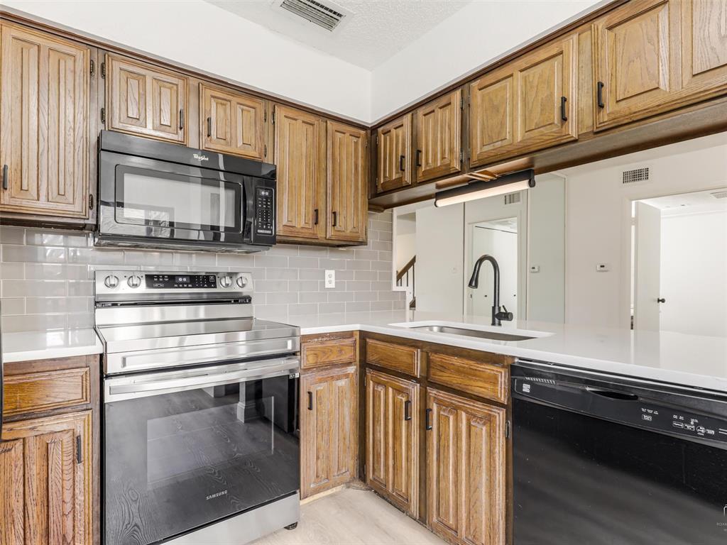 Richardson Crossing Condo - Residential