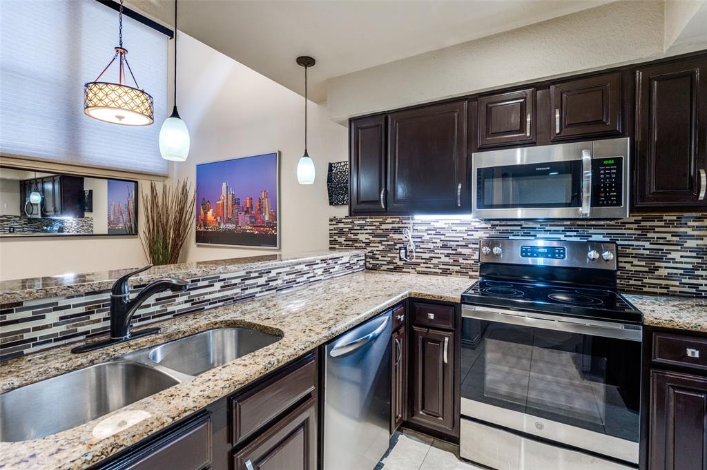 La Buea Vida - Residential