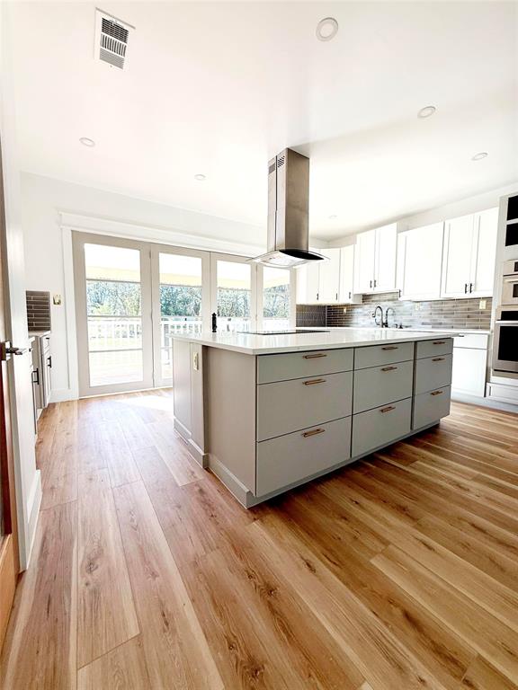 Hyde-A-Way-Valley - Residential