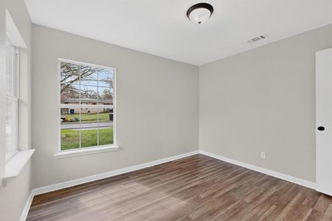 Tiny photo for 745 Clearwood Drive, Dallas, TX 75232 (MLS # 21199986)
