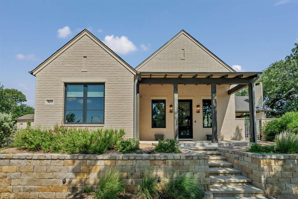 3632 Overlook Manor