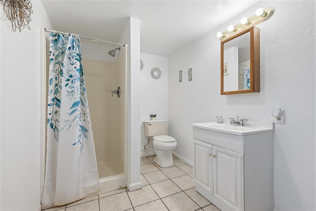 A-731 AD REYNOLDS 6.9600 ACRES - Residential