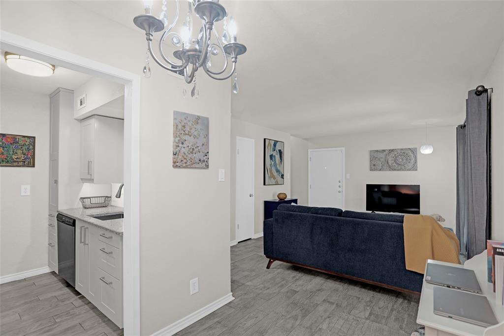 Las Colonitas Condo - Residential