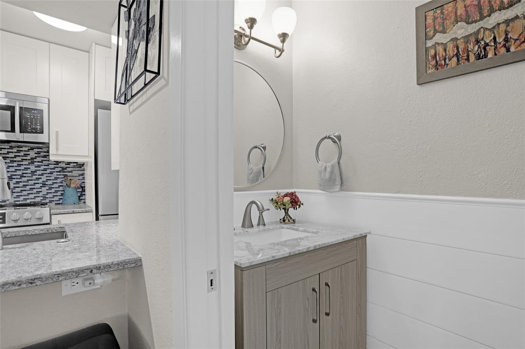 Las Colonitas Condo - Residential