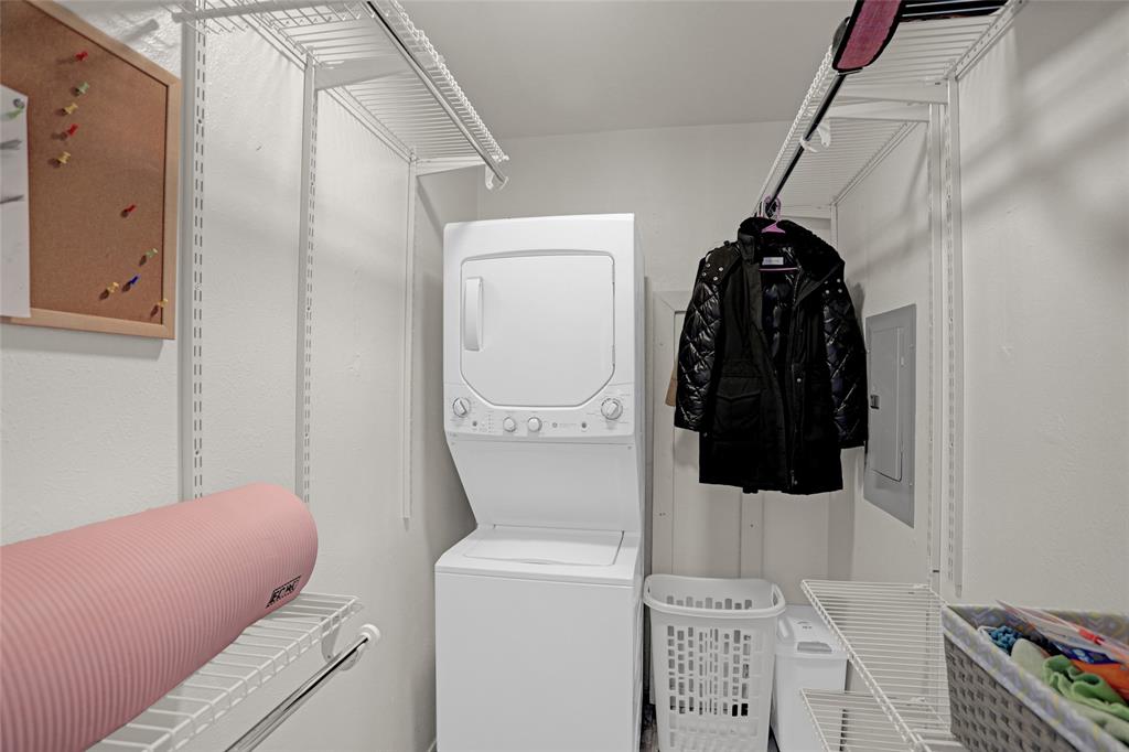 Las Colonitas Condo - Residential