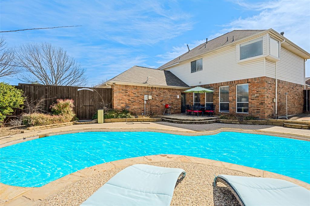11912 Primrose Lane