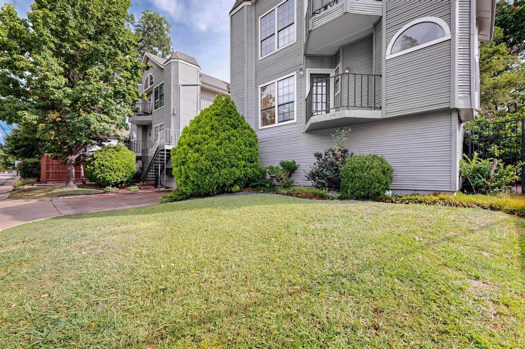 Beacon Street Living Condo - Residential