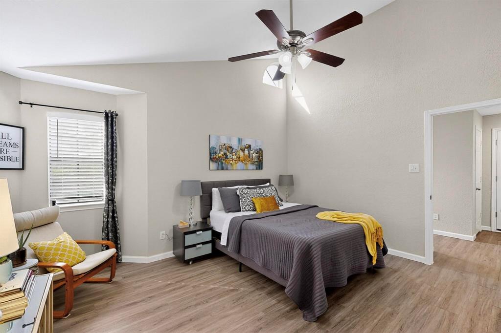 Beacon Street Living Condo - Residential