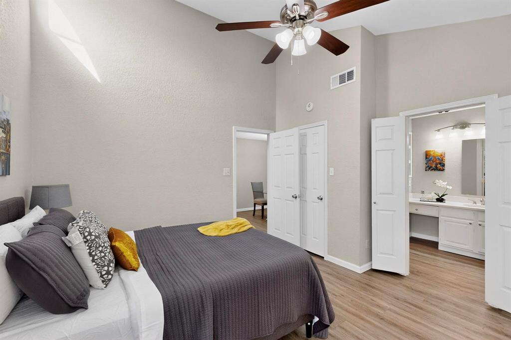 Beacon Street Living Condo - Residential