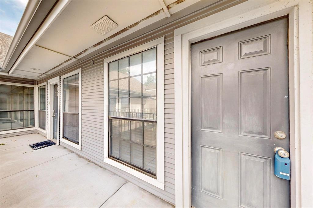 Beacon Street Living Condo - Residential