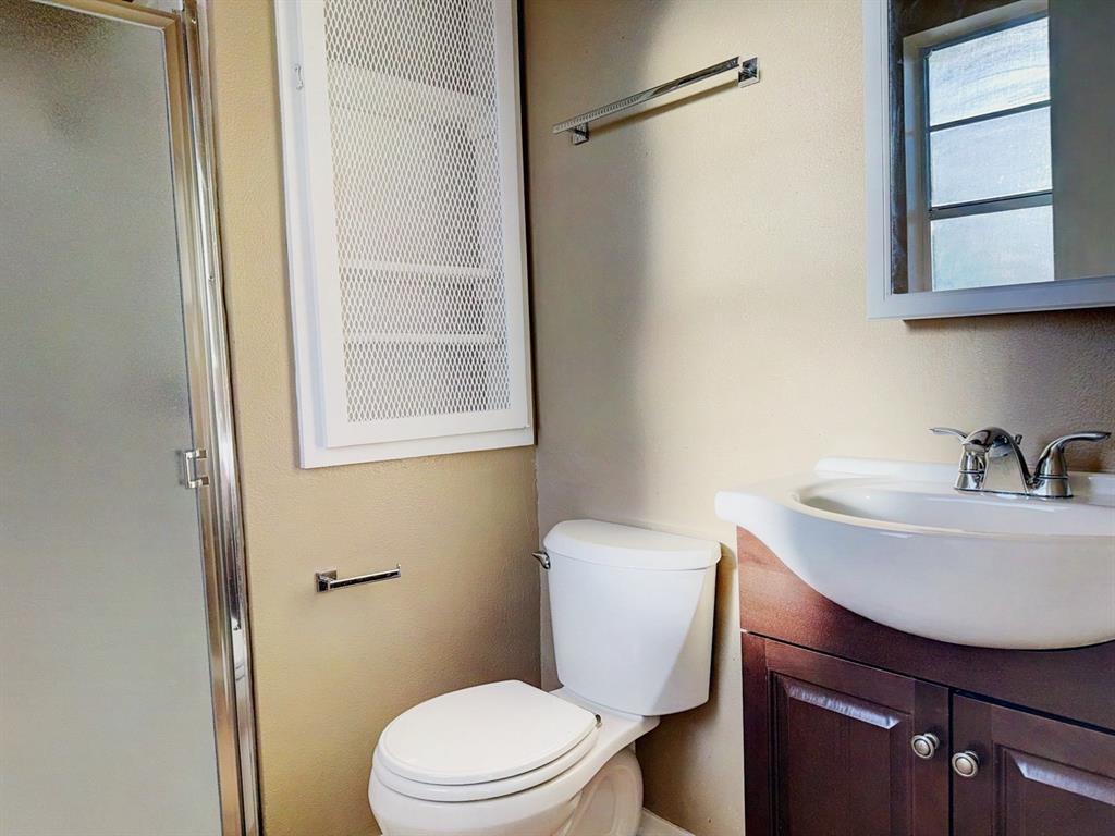 Freeway Park 03 - Residential