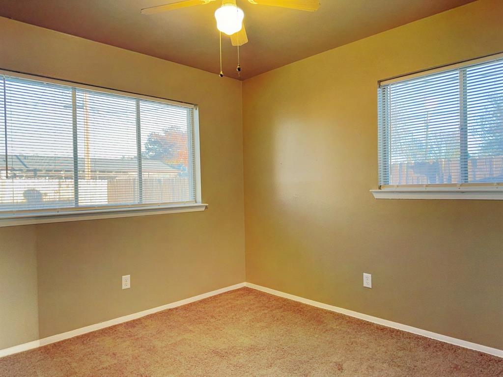 Freeway Park 03 - Residential