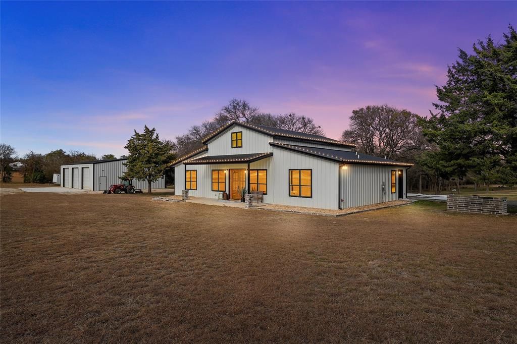 Photo of 250 Elesha Lane, Eddy, TX 76524 (MLS # 21137805)