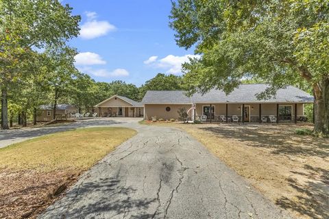 A home in Yantis