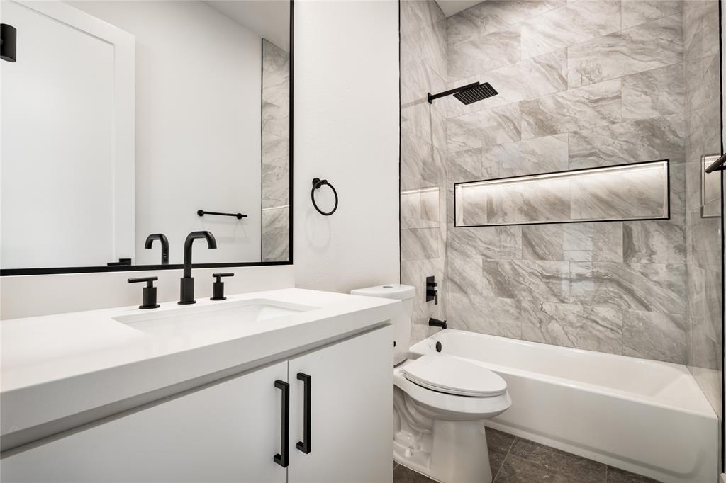 Roosevelt Manor 2nd Inst - Residential