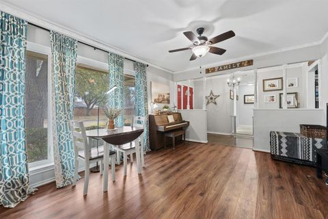 Tiny photo for 2505 Douglas Avenue, Irving, TX 75062 (MLS # 21194127)